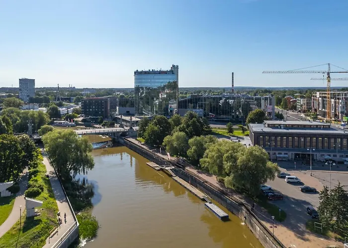 Old Town Luxury Penthouse With Emajogi View 公寓